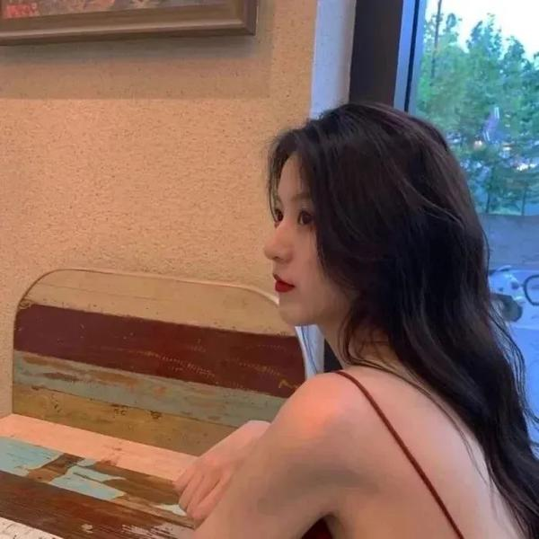 才不要和老板谈恋爱